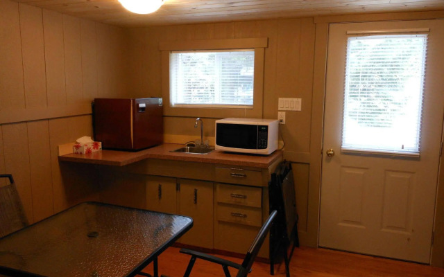 Mountain Park Resort Cabin, RV & Campground