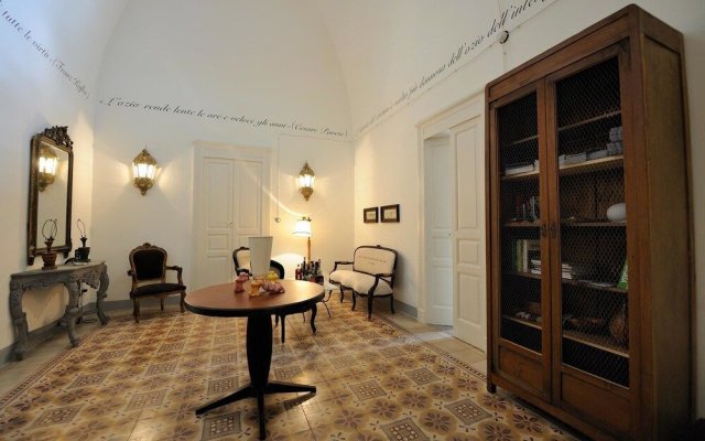 Palazzo Siena - Home & More