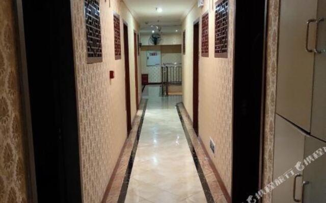 Yaxuan Business Hostel