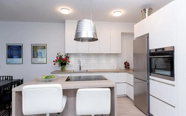 Luxury Salka Suites
