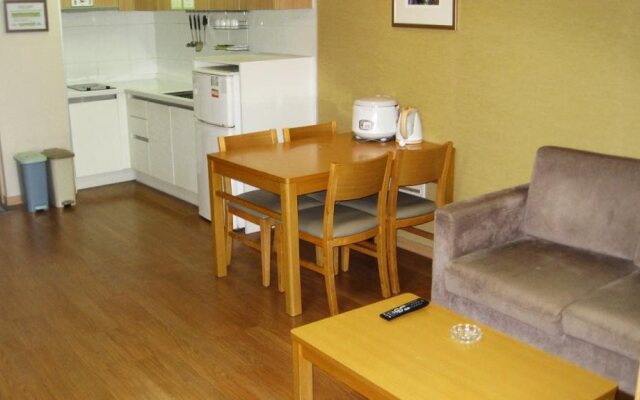 Mayhills Resort