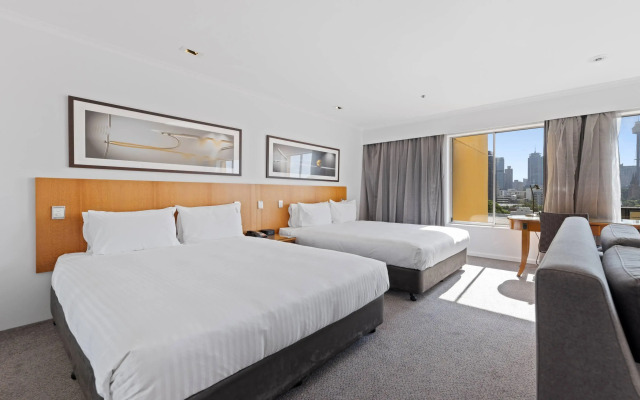 Holiday Inn Sydney Potts Point by IHG