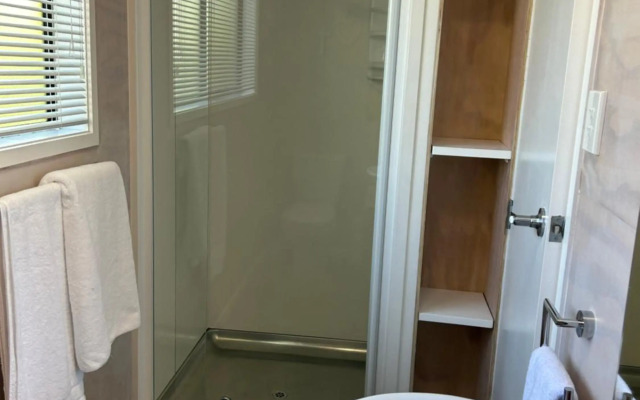 Evolve Bach (Adults Only)