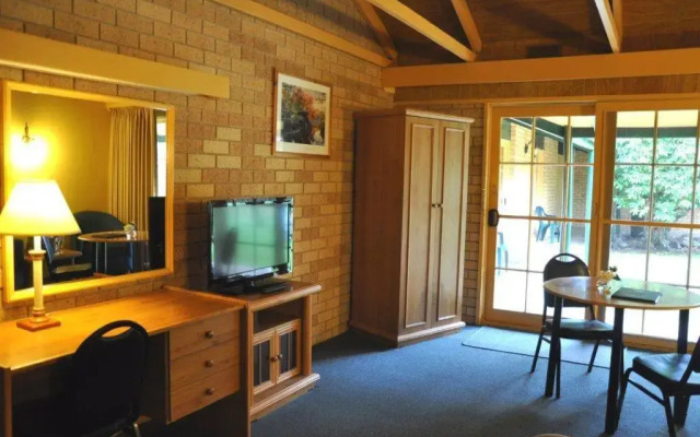 BEST WESTERN High Country Motor Inn