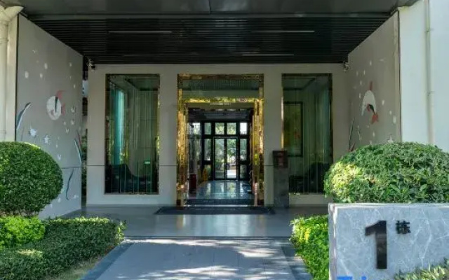 Beihai Lanwan Seaview Garden Homestay