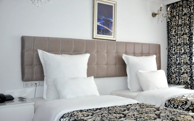 Hettie Hotel
