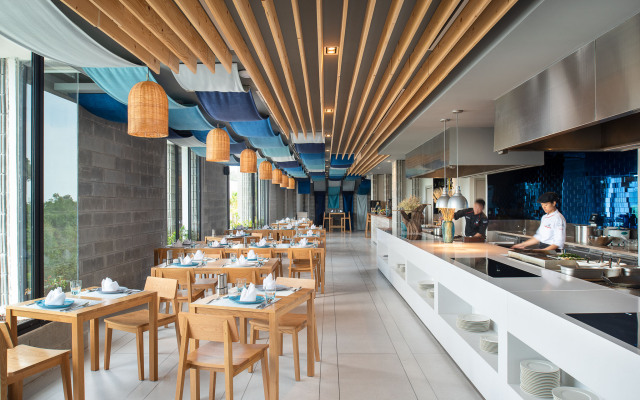 Cross Pattaya Oceanphere