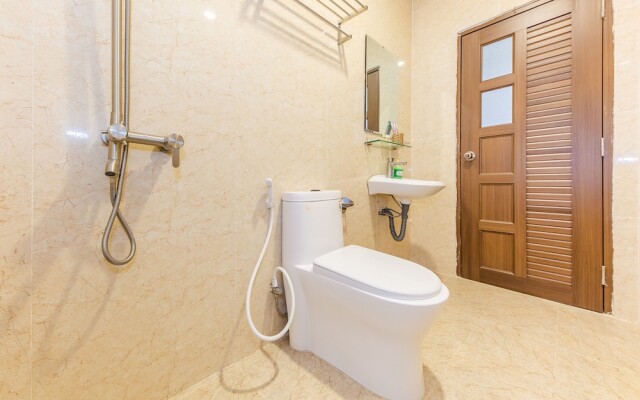 Hotel Huong Moc by OYO Rooms