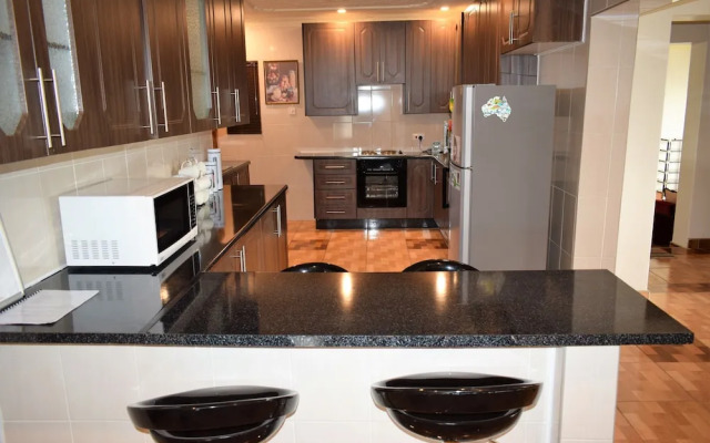Grey Oak Holiday House