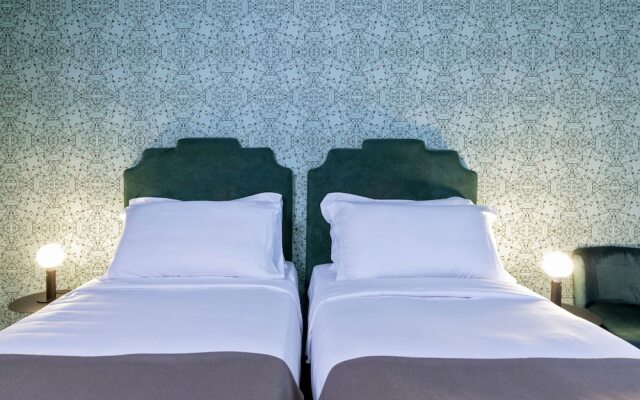 MEALBA HOTEL Suite & Pool