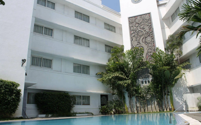 AMS Raj Palace Sundar