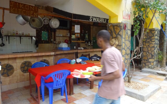 Homeland Swahili Lodge - Hostel