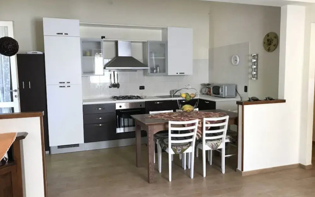 Spacious Apartment in Bardolino, Very Close to the Lake Garda