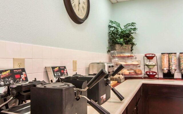 Candlewood Suites Charlotte - Arrowood by IHG