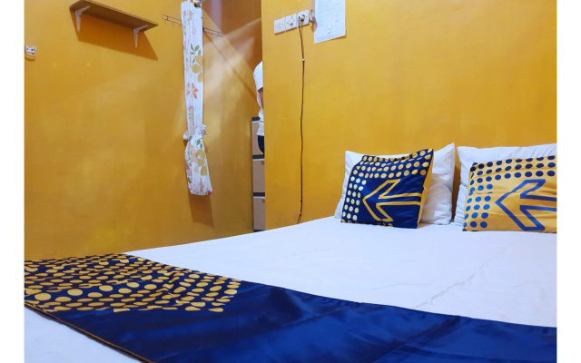 Hotel O Kos Haji Jakfar SyariahNearPancoran mas 25 – Guest Rooms – Tamansari