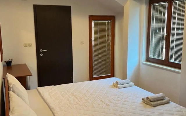 Villa Fania