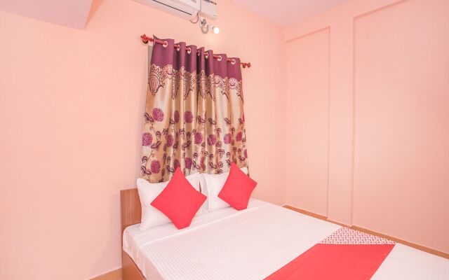 OYO Flagship 11419 Surya Residency