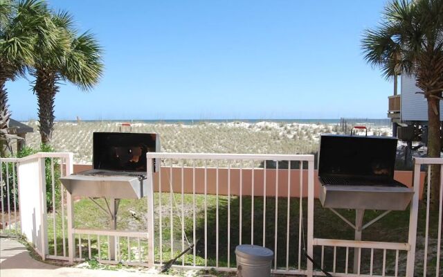 Seacrest 703 by RedAwning