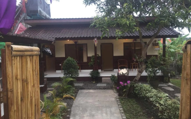 Wira Ayu Guest House