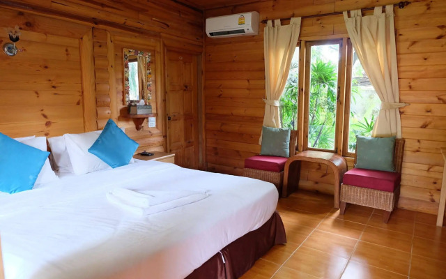 Tonsak Resort
