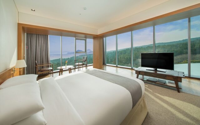 We Hotel Jeju