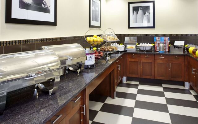 Hampton Inn Cleveland-Downtown