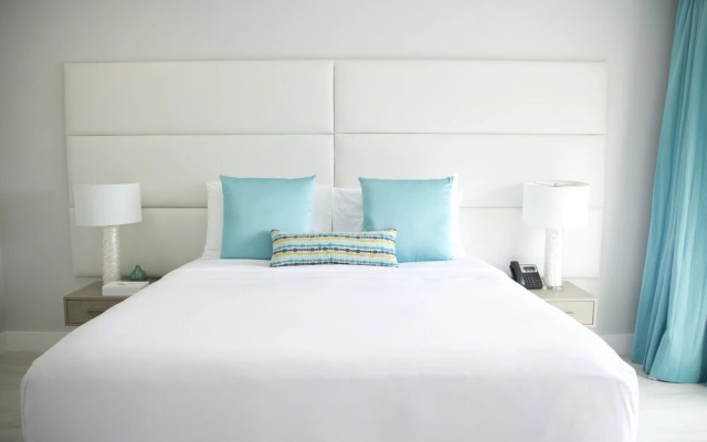 LA Vue Boutique Hotel & Beach Club