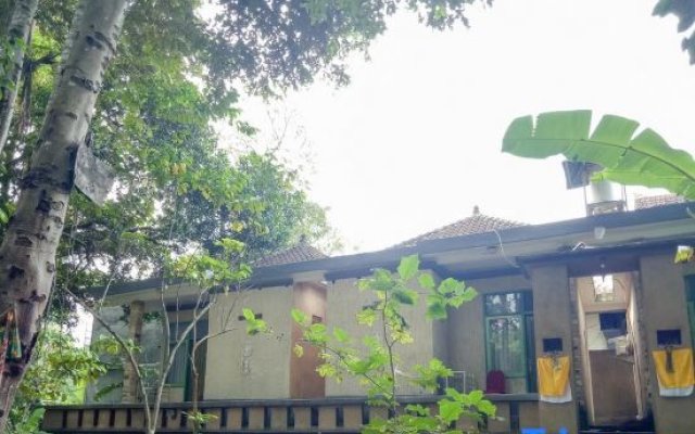 DATON HOUSE near Bali Zoo Ubud RedPartner