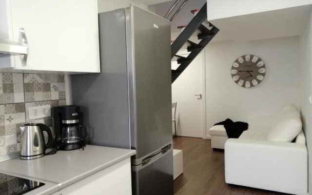 BIOMA Modern & Minimalist Apartment