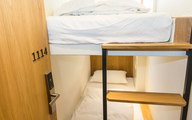 Muiu Inn Capsule Hotel