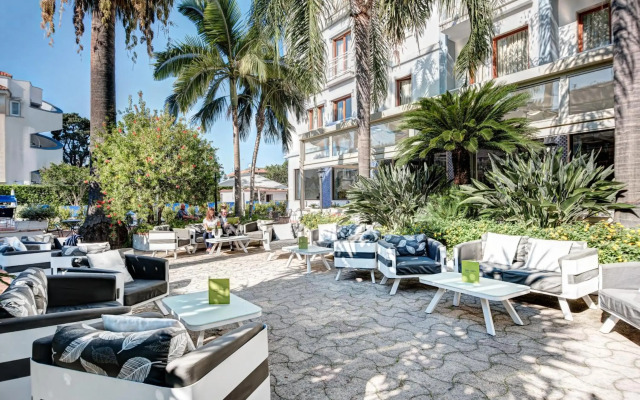 Hotel Caravel