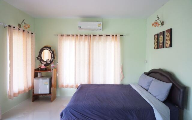 Ruenkhawhom Residence