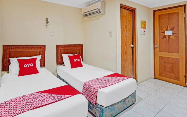 OYO Life 90380 Andalus Hotel Syariah
