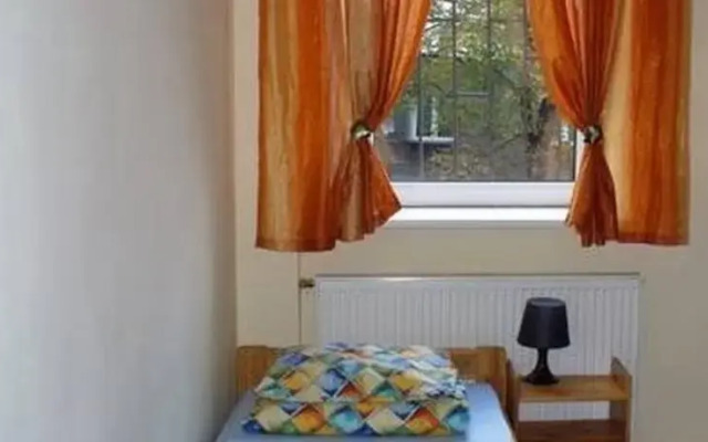 Guliwer. Hostel