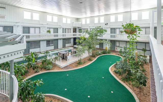 Club Destin Condos