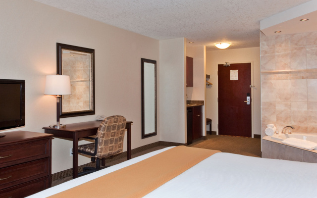 Holiday Inn Express Hotel & Suites WHITECOURT by IHG