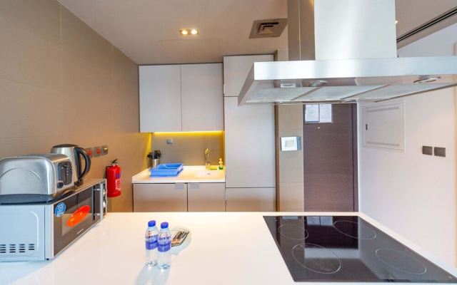 AST - Modern studio flat with balcony