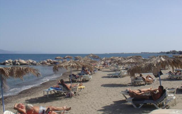 Theodorou Beach Hotel Apartments