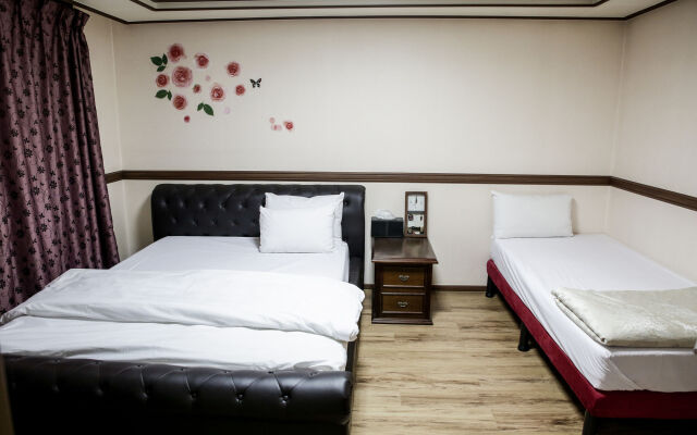 Hill Stay Hotel Residence