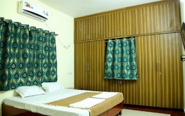 Hotel Lotus Grand