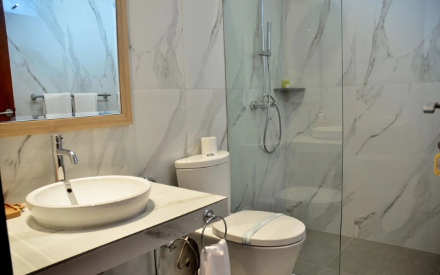 Radiance Hill View 10BR Villa with a Private heated swimming Pool