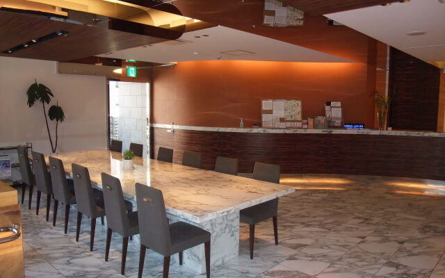 Center Hotel Toyota