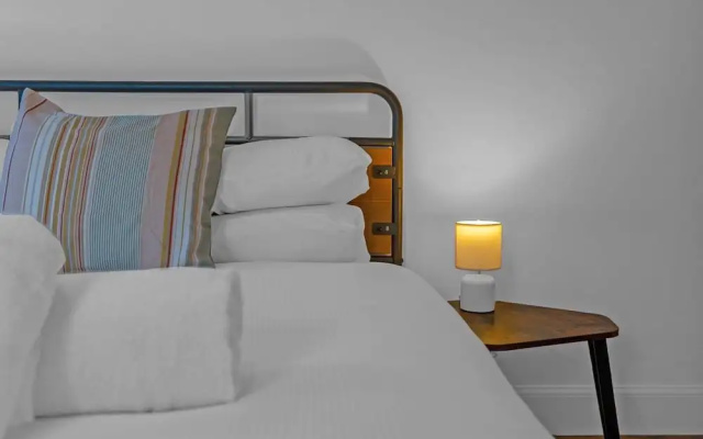 Stylish 1BR Urban Stay, City Centre