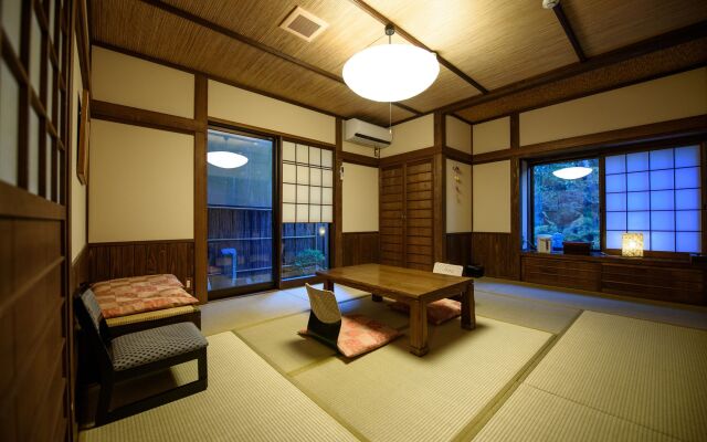 Yunohira Onsen Ryokan Kamiyanagiya