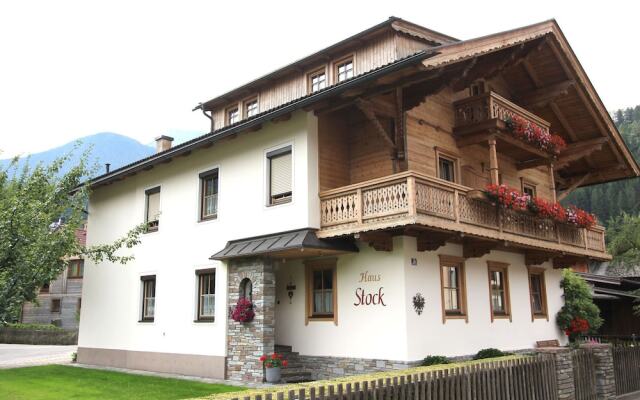 Spacious Apartment near Ski Bus Stop in Zell am Ziller