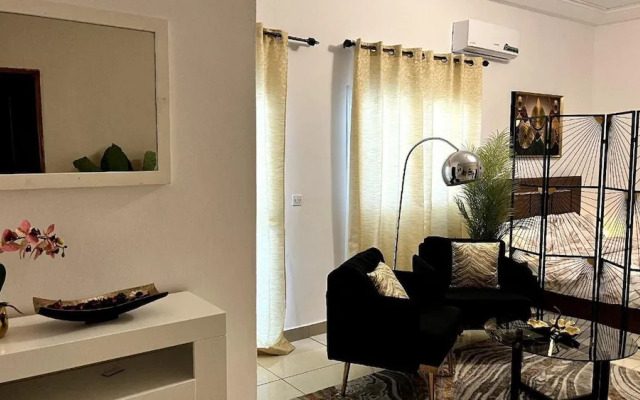 Large Studio at Your Disposal in Abidjan