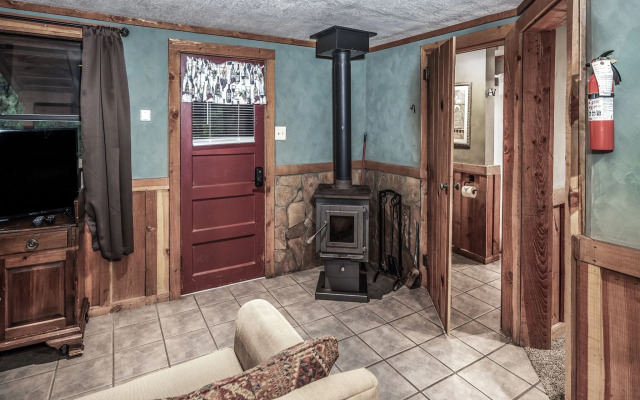 Mechem Dr Apache Village & Cabins by VTrips