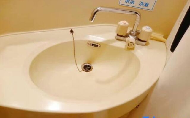 100 Inn (Kangqiao)