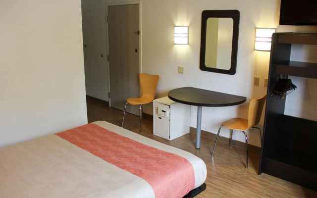 Motel 6 Milan, OH - Sandusky