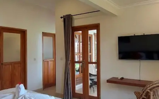 The Ning Beach & Villa